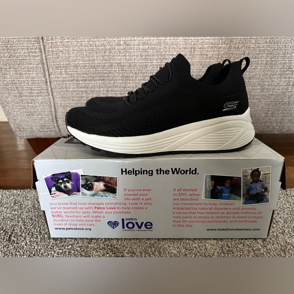 Women’s Sketchers Bobs Sparrow 2.0 Allegiance Crew - Slip-on Sneakers size 9.5